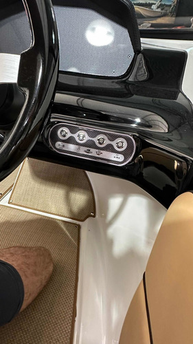 Imagen 8 de 17 de Lancha Classer 206 + Mercury 150hp Xl Motornautica