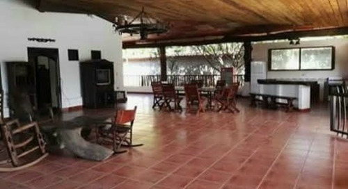 Imagen 2 de 23 de Amplia Casa Amueblada Con Piscina En Esparza Para Vacacionar