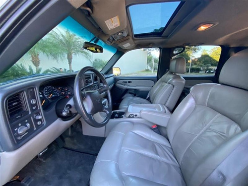 Imagem 9 de 10 de Chevrolet Suburban 4x4 5.3 V8 7 Lugares