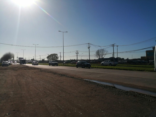 Sitio Excelente Ubicacion En Autopista