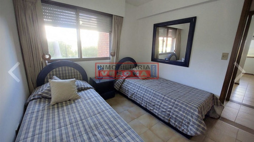 Imagen 16 de 25 de Venta De Apartamento 3 Dormitorios En Playa Mansa, Punta Del Este