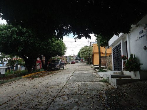 Imagen 14 de 17 de Venta De Casa En El Fraccionamiento Siglo Xxi