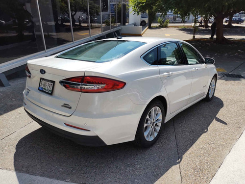 Imagen 5 de 15 de Ford Fusion 2019 4p Se Luxury Hibrido Aut