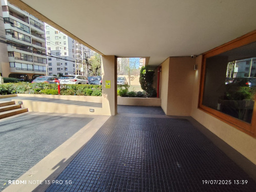 Arriendo Dpto Las Condes 2 Dor + 2 Baños Y Servicio