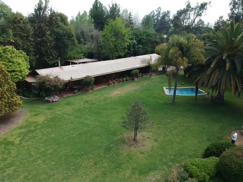 Centro Ecuestre Lonquén Norte / Calera De Tango 3,8 Há