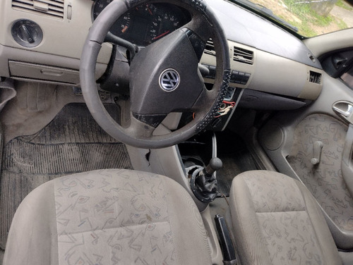 Imagem 6 de 12 de Volkswagen Gol 2001 1.0 16v Plus 5p