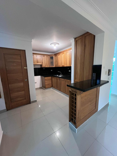 Renta De Cómodo Apartamento En Los Álamos