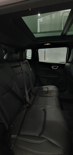 Imagen 8 de 13 de Jeep Compass Serie S