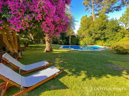 Residencia En Cantegril- Ref: 935