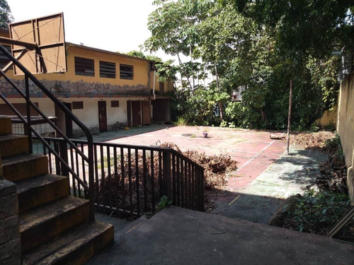 Imagen 11 de 16 de Venta De Casa Uso Comercial En San Bernardino - 985m²7h+s4b+s5p