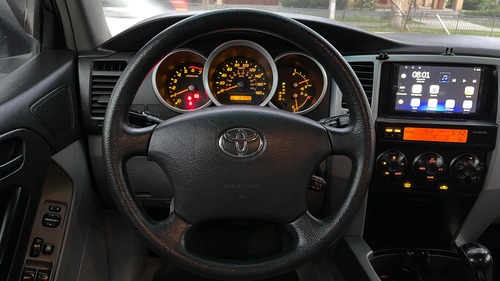 Toyota 4Runner SR5 V6 4.0 4x2 AUT
