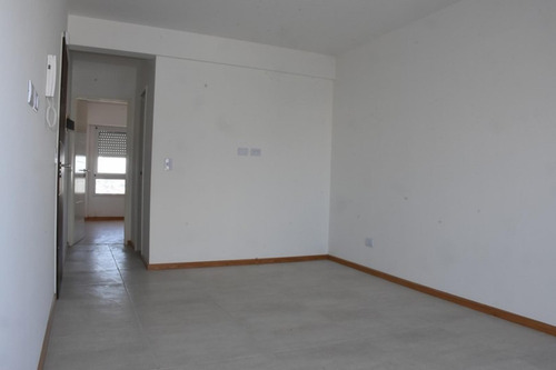 Imagen 2 de 18 de Moderno Semipiso 2 Ambientes A Estrenar En El Centro De Case