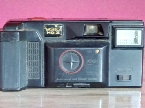 Camera Fotográfica Yashica Md-35