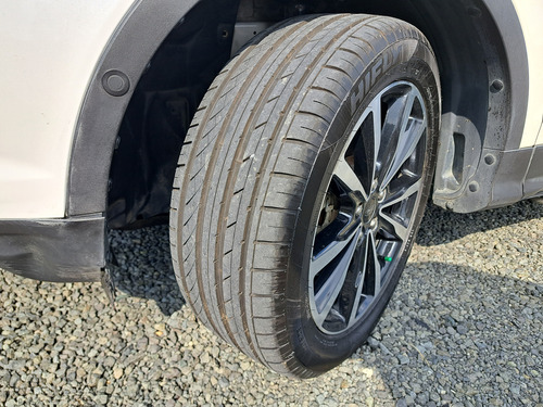Ford Escape 2.0 Titanium 245 hp