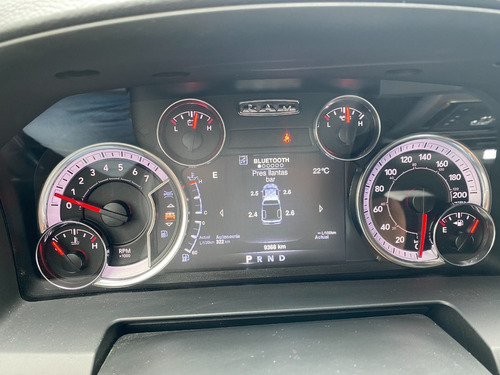 Ram 1500 Laramie V8