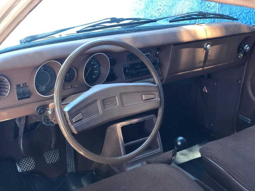 Chevrolet Caravan Comodoro 2.5 2p