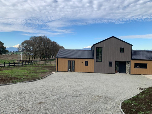 Casa En Venta De 4 Dorm. En Puerto Varas