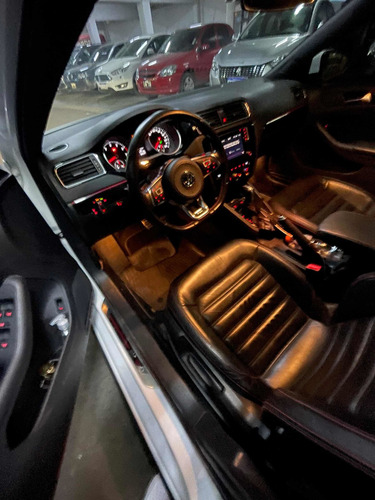 Imagen 8 de 8 de Volkswagen Vento 2018 2.0 Tsi Gli 211cv App Connect + Nav