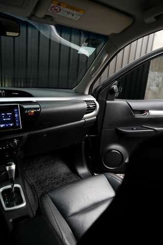 Toyota Hilux Pick-Up 2.8 Cd Srx 177cv 4x4 At