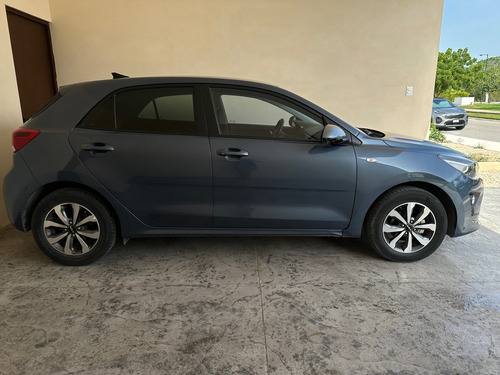 Kia Rio 1.6 Lx Hatchback Mt
