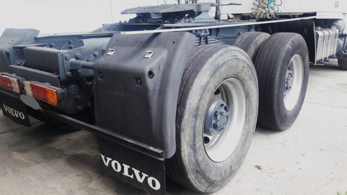 Volvo 410, Tipo Nl12 6x4, Branco, 1999