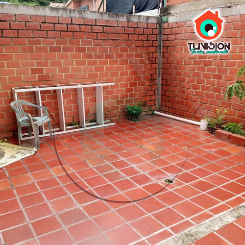 Imagen 9 de 9 de Town House (casa) En Valle Claro, Urbanización Valle Chara, Charallave, Miranda