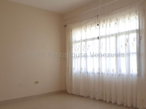 Imagen 8 de 14 de En Venta Amplia Y Cómoda Casa En Conjunto Residencial Privado. Mls 23-5528 04120656408