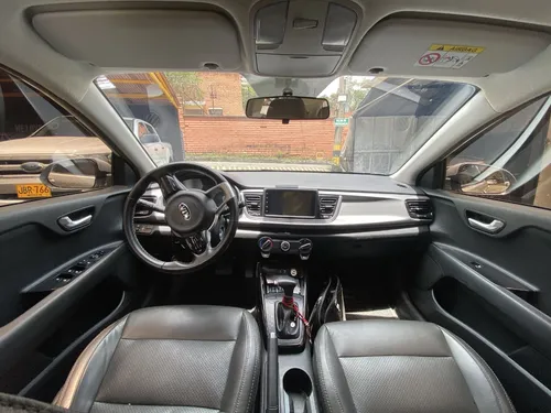 Kia Rio 1.4 Vibrant At 2020