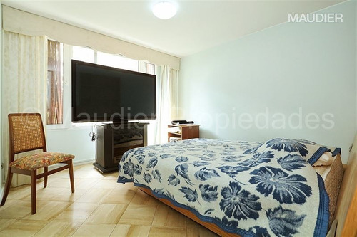 Departamento En Venta De 2 Dorm. En Las Condes