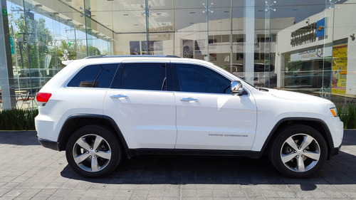 Imagen 6 de 13 de Jeep Grand Cherokee 2016 3.6 Limited Lujo 4x2 At