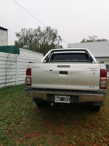 Toyota Hilux 3.0 Cd Srv Cuero 171cv 4x4 5at 2014