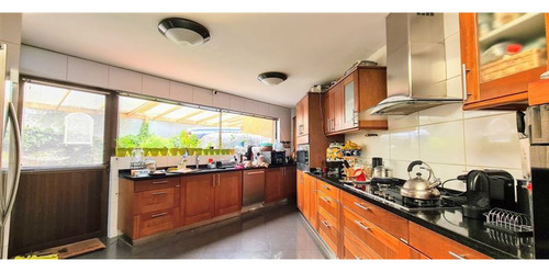 Casa En Venta En Lo Barnechea