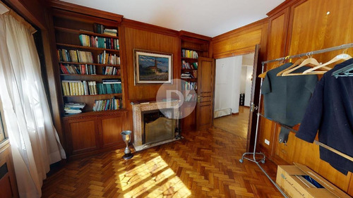 Imagen 18 de 30 de Frente A La Quinta Presidencial, Muy Buen Chalet Sobre Lote De 750 M2.
