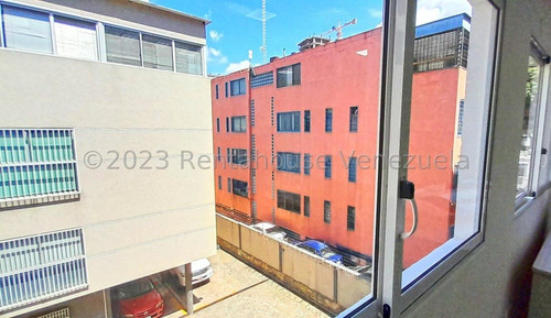 Oficina En Alquiler En Las Mercedes 24-5221 Yf