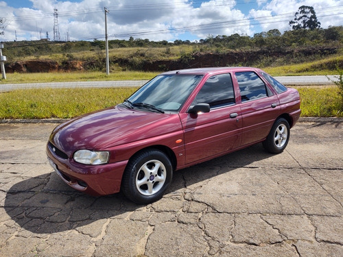 Imagem 8 de 12 de Ford Escort Zetec