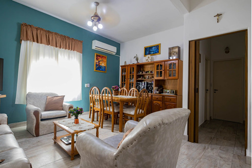 Imagen 8 de 30 de Casa Con Taller-pileta En Venta 5 Amb. La Tablada