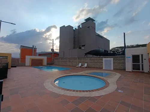 Apartamento En Arriendo En Prados Del Este. Cod A28759