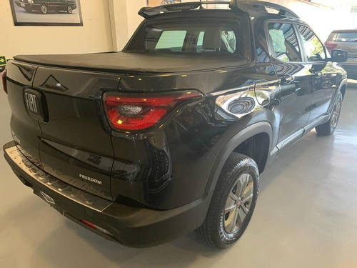 Imagem 3 de 14 de Fiat Toro Freedom 1.8 At6