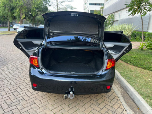 Toyota Corolla 1.8 16v Xli Flex Aut. 4p