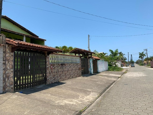 Imagem 4 de 10 de Ótima Oportunidade. Bela Casa Á Venda, Lado Praia N0 Litoral Sul De São Paulo.