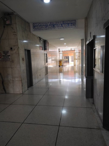 Imagen 7 de 15 de Oficina En Alquiler Av. Andrés Bello Edif. Nuevo Centro