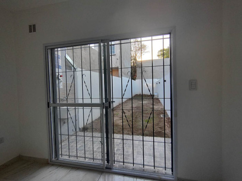 Imagen 15 de 30 de Duplex Tres Ambientes Venta Ituzaingo A Estrenar