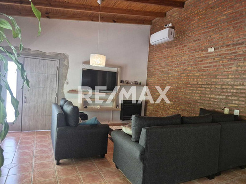 Venta Casa 3 Dorm Con Pileta | Cipolletti