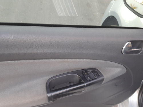 Imagem 12 de 13 de Volkswagen Gol 1.6 Flex