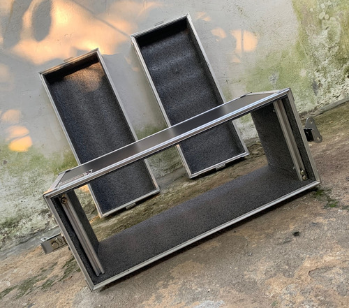 Hard Case Periféricos 4u Rack Padrão 19 Base 20cm Tampa 05cm Preto (Usado)
