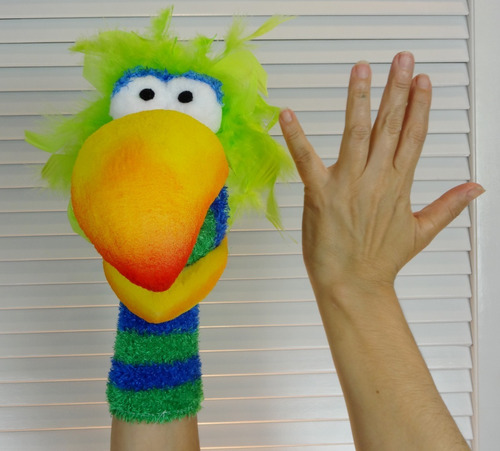 Títere Pajaro Verde. Sock Puppet. Calcetín Pelo De Pluma.