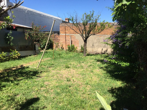 Vendo Casa De Dos Dormitorios En Paysandú B/ubicación!
