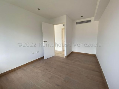 Imagen 3 de 16 de Apartamento En Venta Urb, Chulavista Mls #22-28626 Sc
