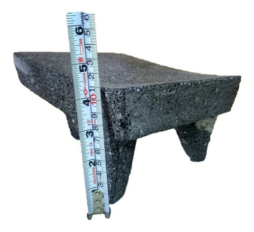 Metate De Piedra Volcanica De 30 Cm X 40 Cm.