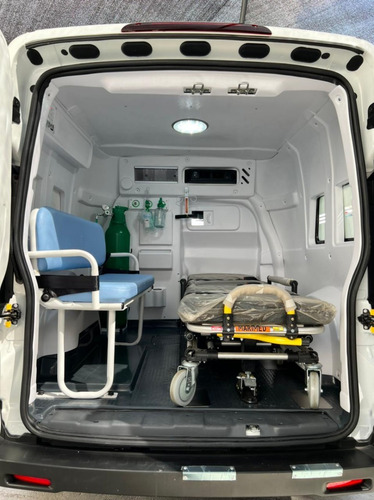 Imagem 8 de 15 de Fiat Fiorino Endurance Ambulancia
